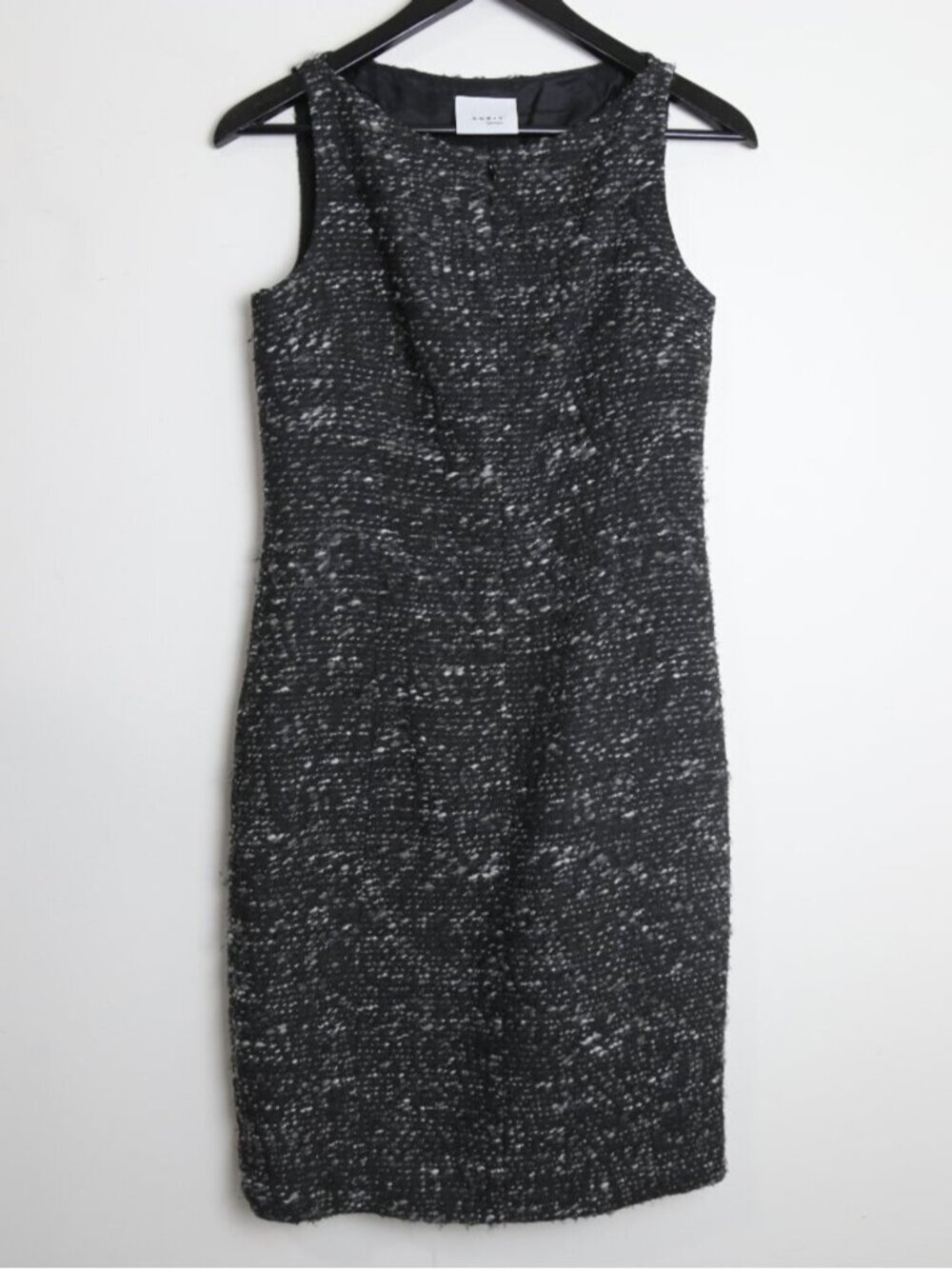 Akris‎ Punto V-neck Knee-Length Gray Tweed Wool Sheath Dress Women's Size 6
